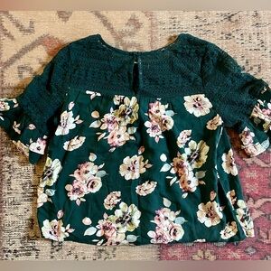 Knox Rose Target Green pink floral crochet Babydoll Blouse Medium (small)